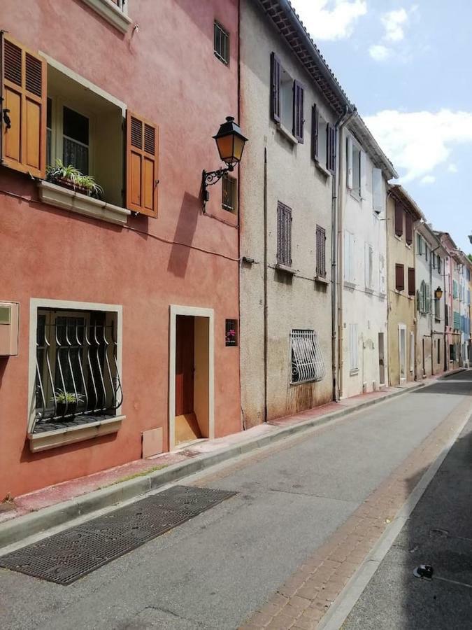 Charmant T2 Dans Le Vieux Centre De La Valette Du Var Appartement Buitenkant foto